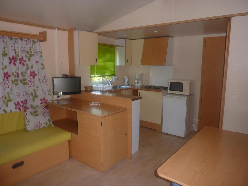 Camping Parc du Château d'Allot Boé Quarto foto